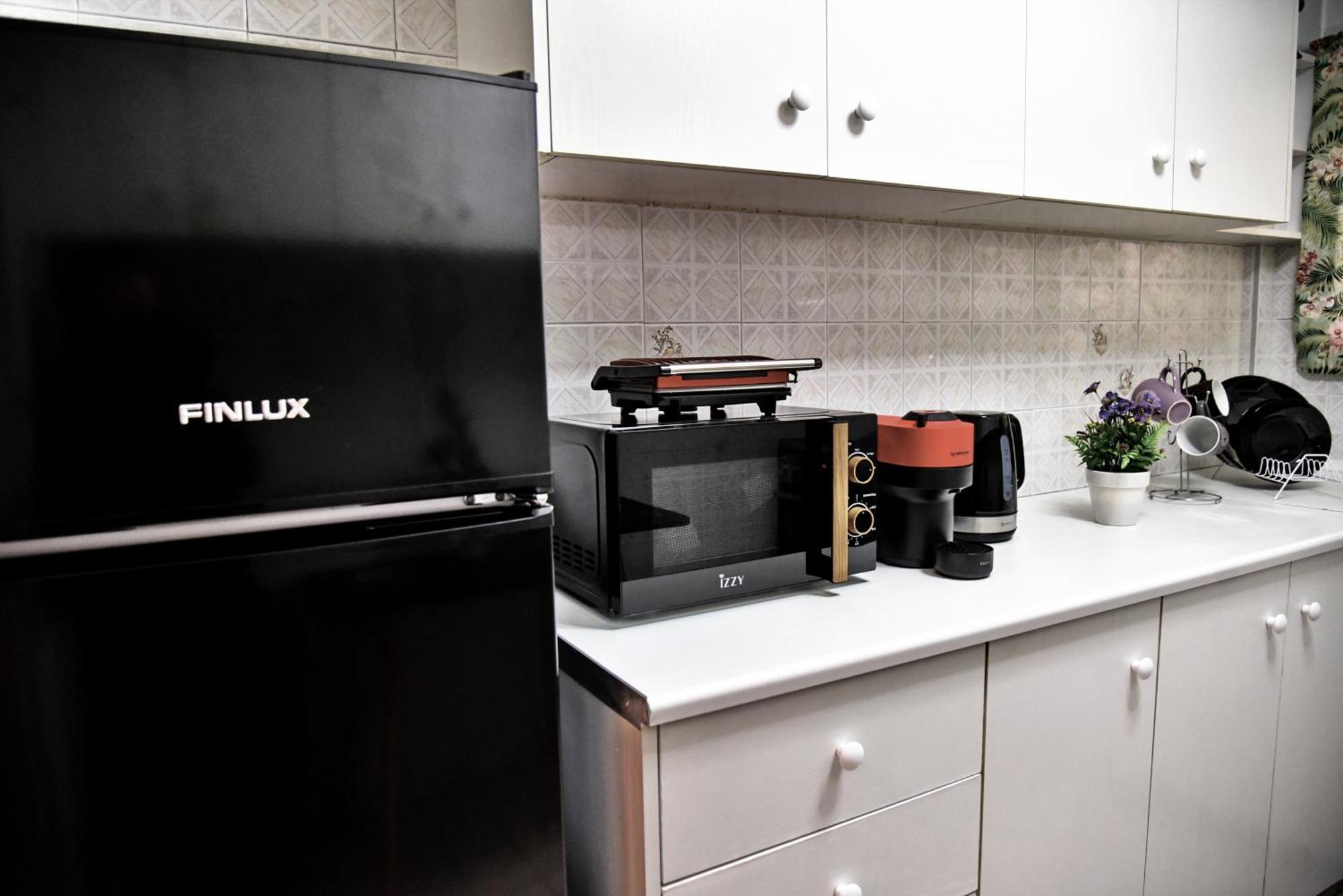 Kipseli New Modern & Cozy 65tv Netflix Apartment